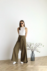 Mila - Wide Crop Pants