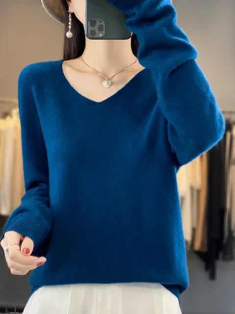 Amelia - Luxurious Sweater